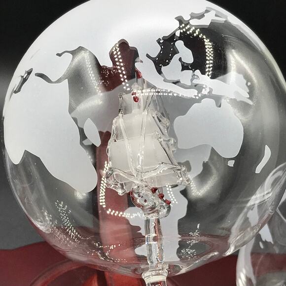 World Globe Liquor Decanter Set with Handmade Ship and 2 Barware Glasses 850 ML - Picture 4 of 14